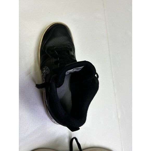 Nike Air Force black high tops with a pebbled looking swoosh  Size 7Y - Picture 4 of 9